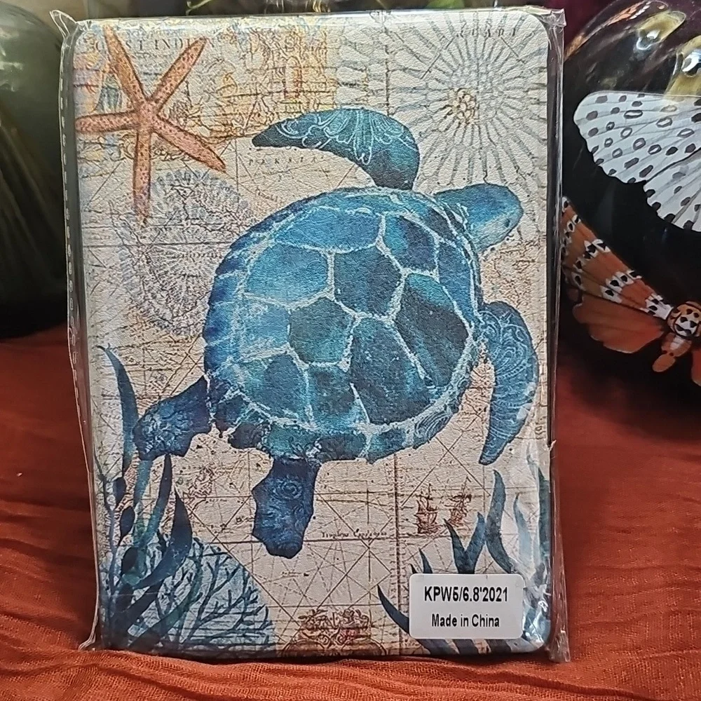 Blue Sea Turtle Kindle Case